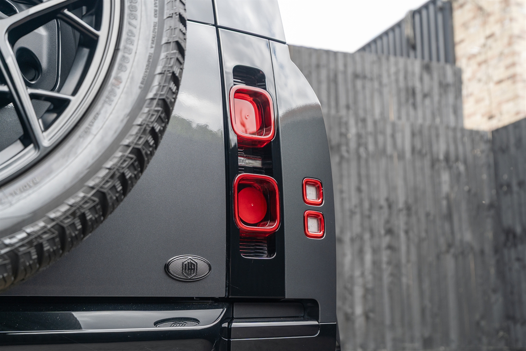 Land Rover Defender 90 3.0 D350 X-dynamic Hse Black #22