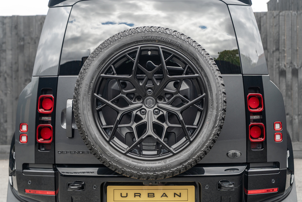 Land Rover Defender 90 3.0 D350 X-dynamic Hse Black #21