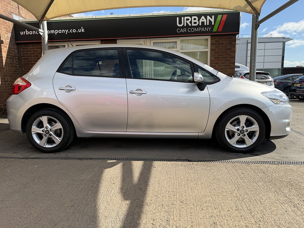Toyota Auris D-4d Tr Silver #6