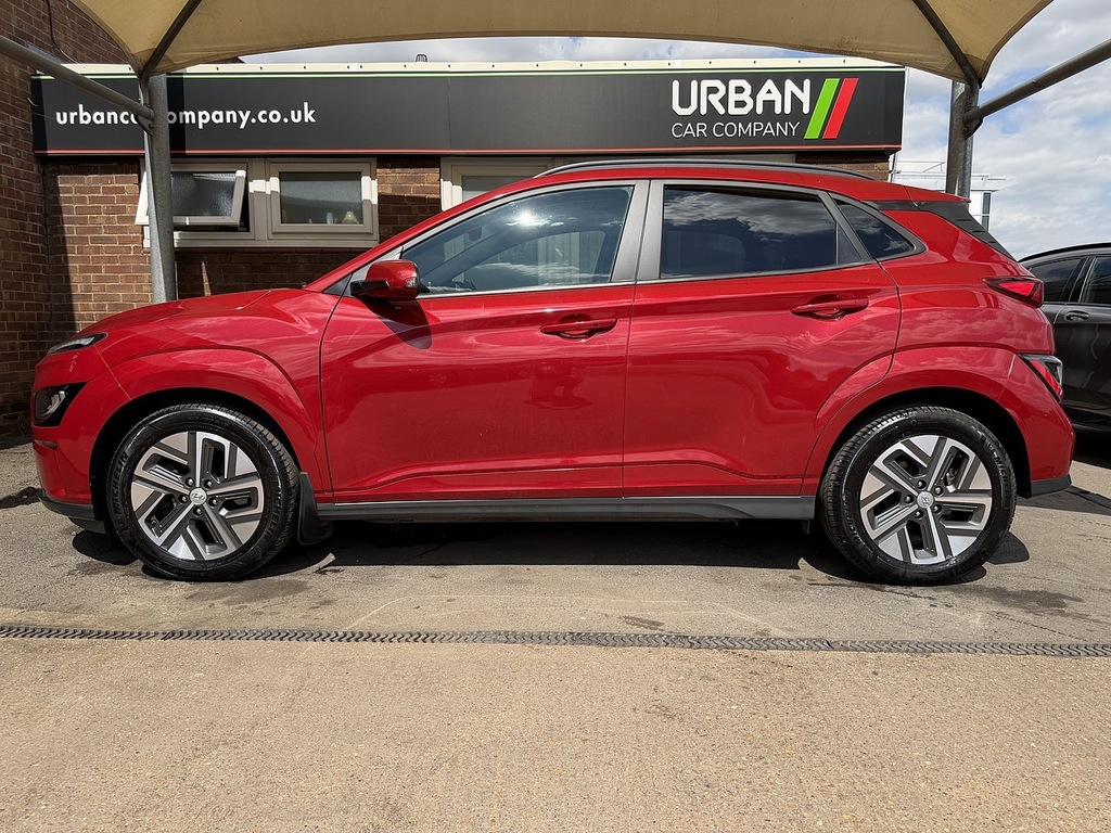 Hyundai Kona Premium Red #3