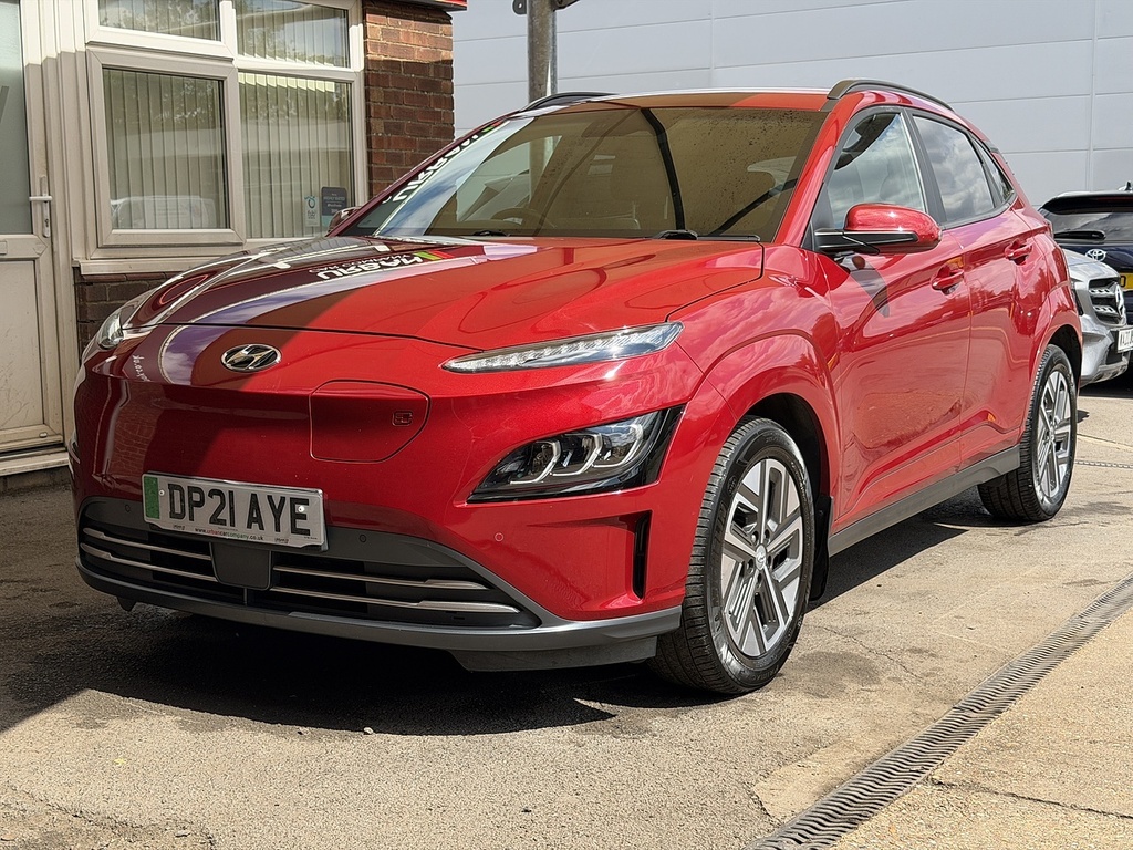 Hyundai Kona Premium Red #2