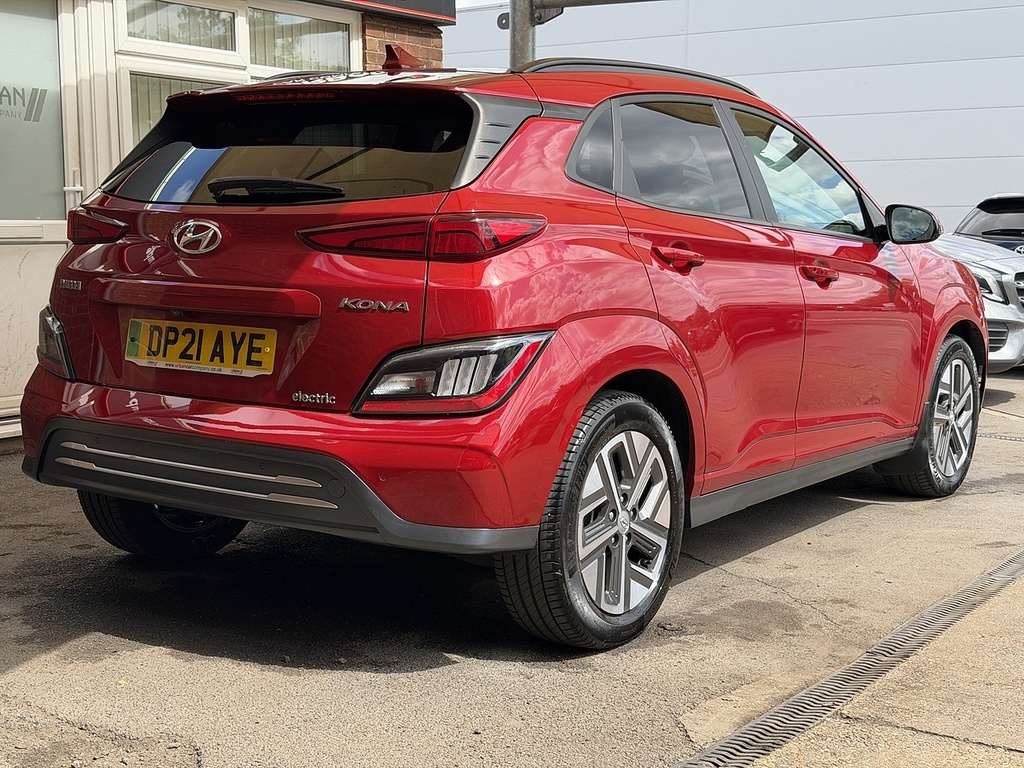 Hyundai Kona Premium Red #5