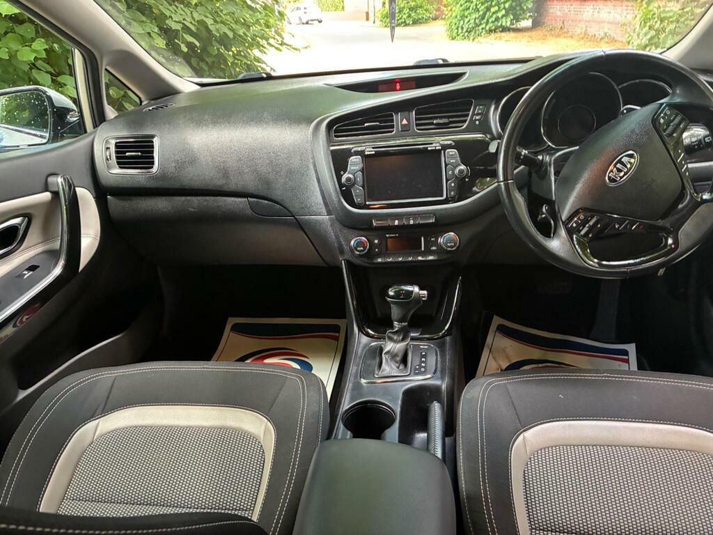 Kia Ceed 1.6 Crdi 3 Sportswagon Euro 5 126 Red #18