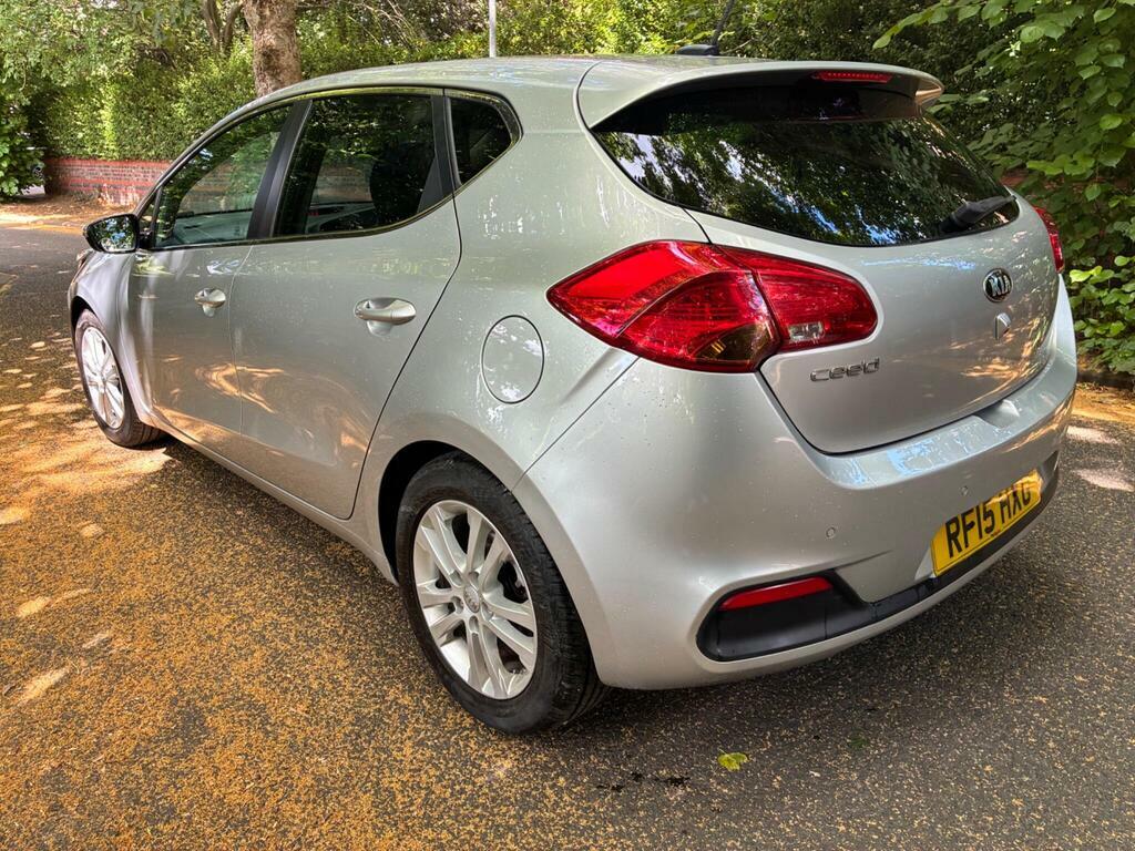 Kia Ceed 1.6 Crdi 3 Sportswagon Euro 5 126 Red #8