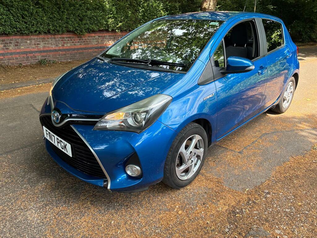 Toyota Yaris 1.5 Vvt-h Icon Tech E-cvt Euro 6 Ss Black #10