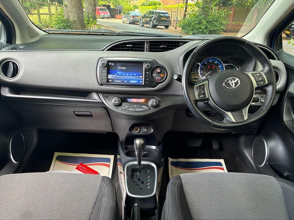 Toyota Yaris 1.5 Vvt-h Icon Tech E-cvt Euro 6 Ss Black #19