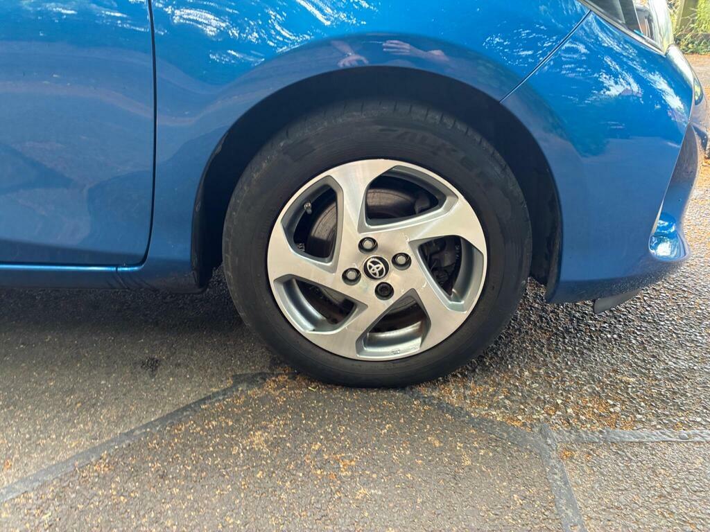 Toyota Yaris 1.5 Vvt-h Icon Tech E-cvt Euro 6 Ss Black #24
