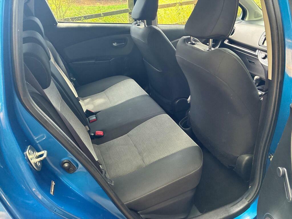 Toyota Yaris 1.5 Vvt-h Icon Tech E-cvt Euro 6 Ss Black #20