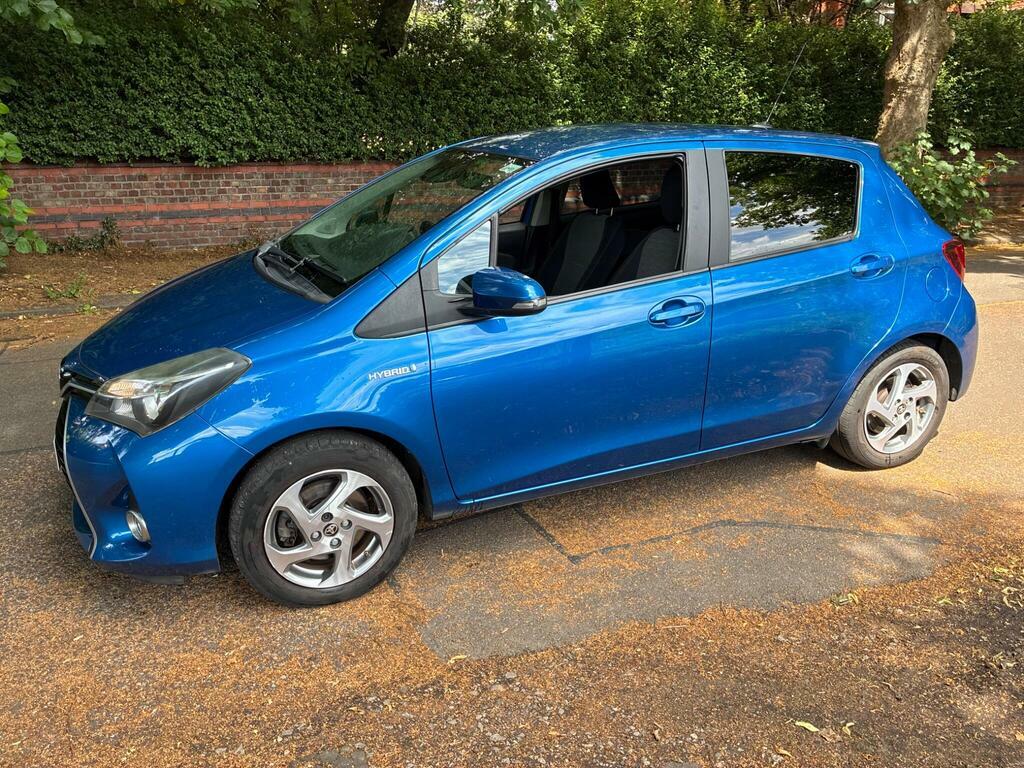 Toyota Yaris 1.5 Vvt-h Icon Tech E-cvt Euro 6 Ss Black #9