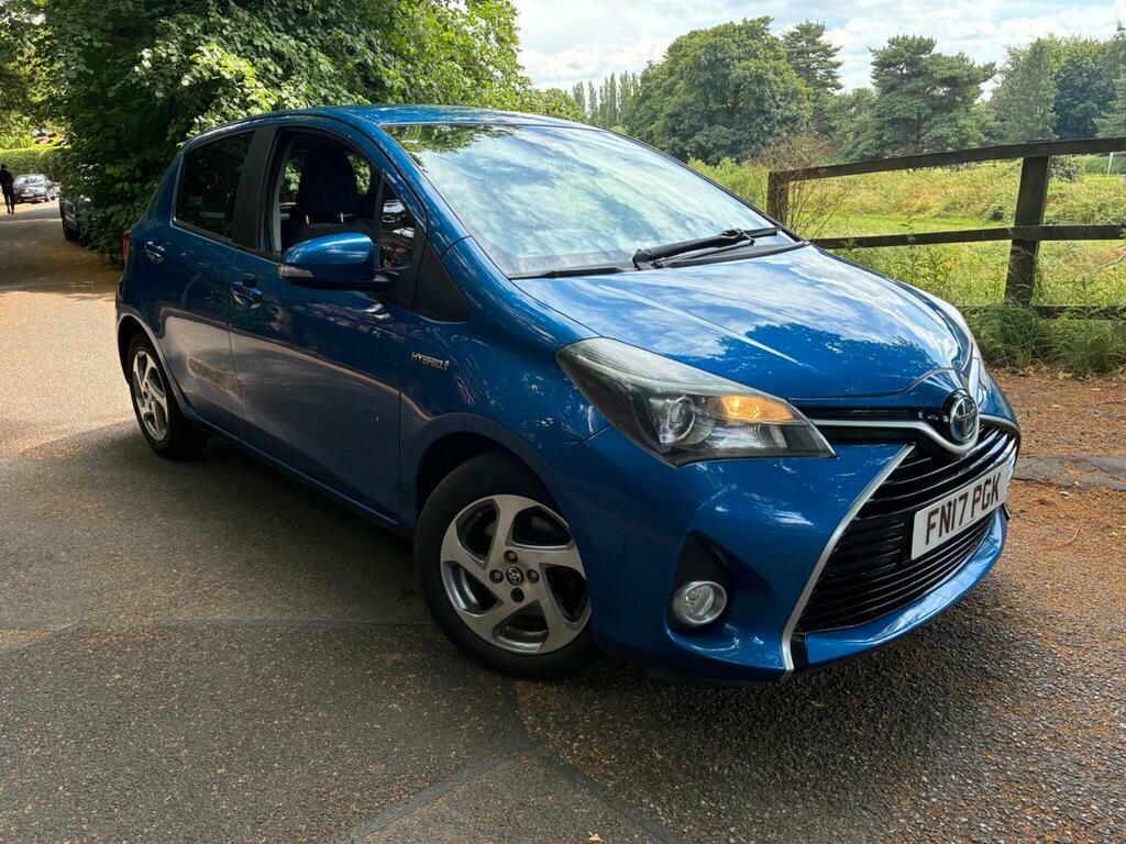 Toyota Yaris 1.5 Vvt-h Icon Tech E-cvt Euro 6 Ss Black #11