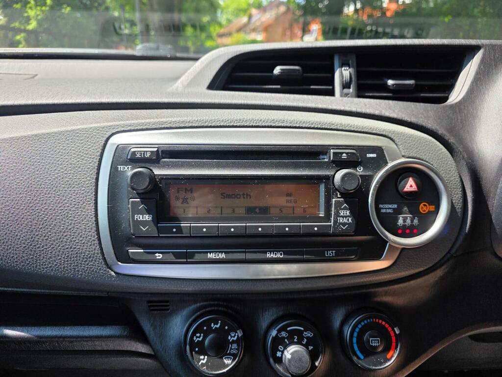 Toyota Yaris 1.33 Dual Vvt-i Tr Multidrive S Euro 5 Red #12