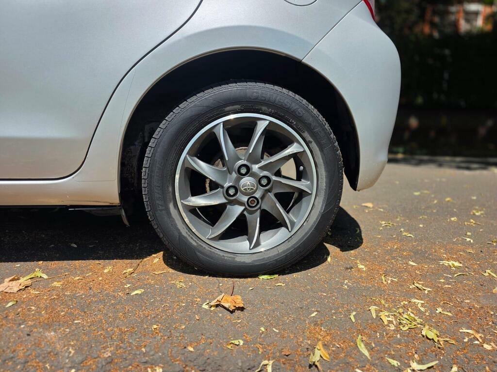Toyota Yaris 1.33 Dual Vvt-i Tr Multidrive S Euro 5 Red #24