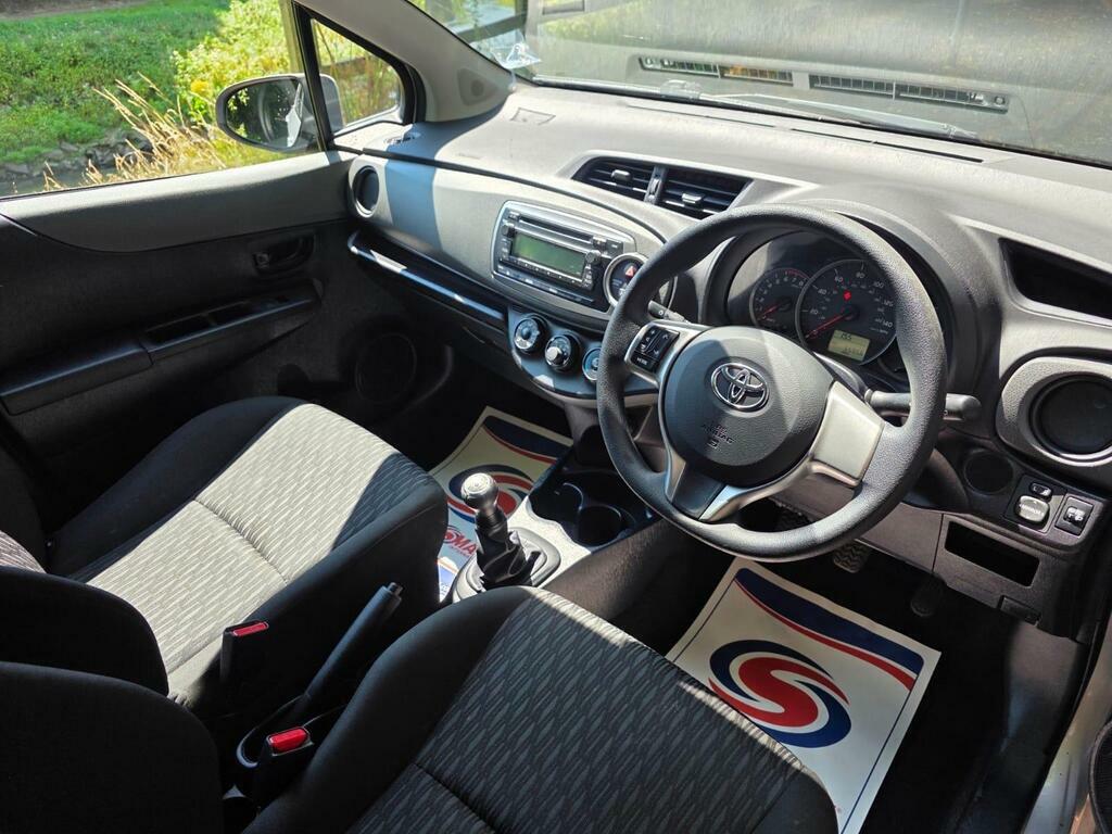 Toyota Yaris 1.33 Dual Vvt-i Tr Multidrive S Euro 5 Red #19
