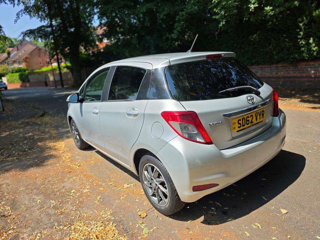 Toyota Yaris 1.33 Dual Vvt-i Tr Multidrive S Euro 5 Red #8