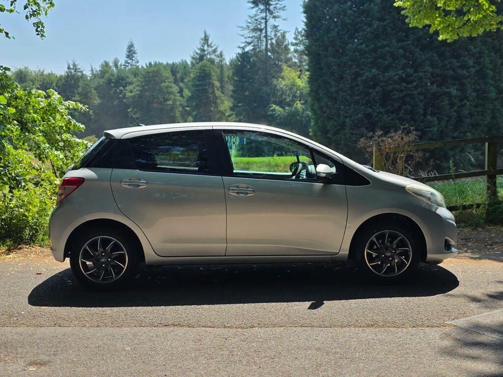 Toyota Yaris 1.0 Vvt-i Edition Euro 5 Silver #3