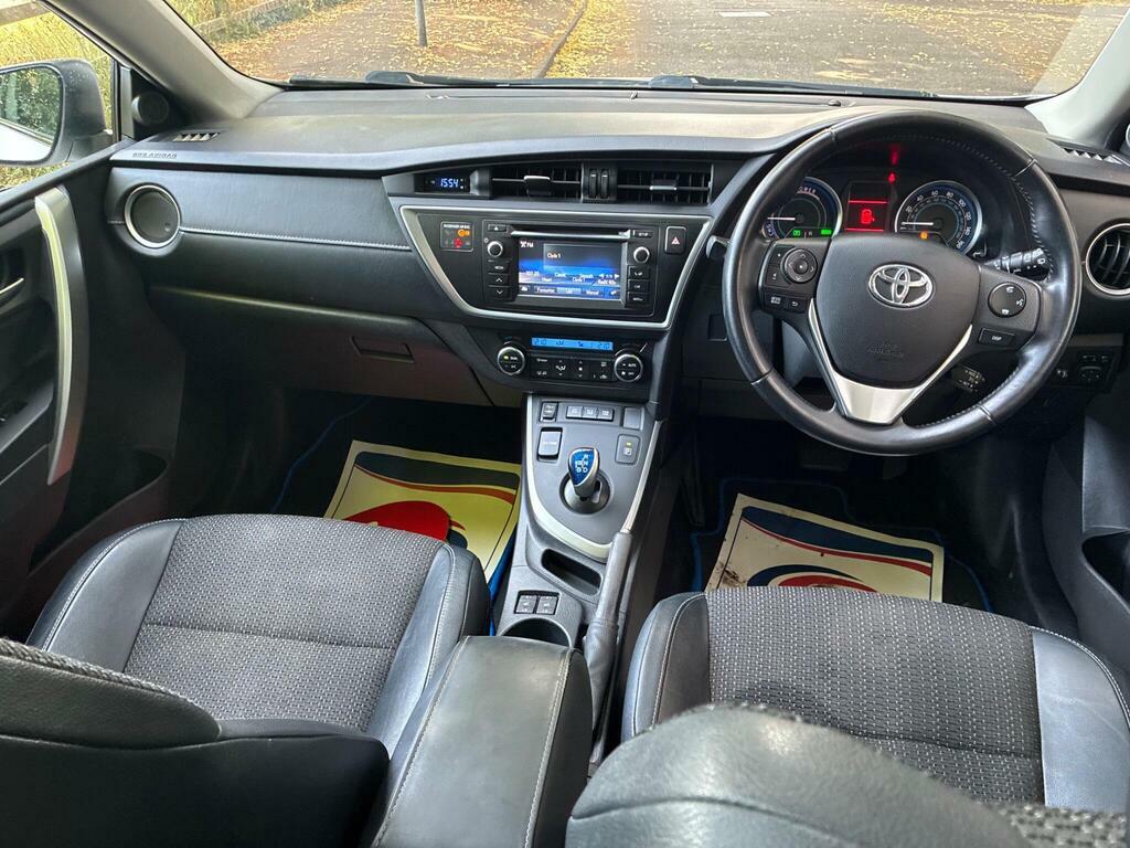 Toyota Auris Hybrid 1.8 Vvt-i Hsd Excel Touring Sports Silver #23