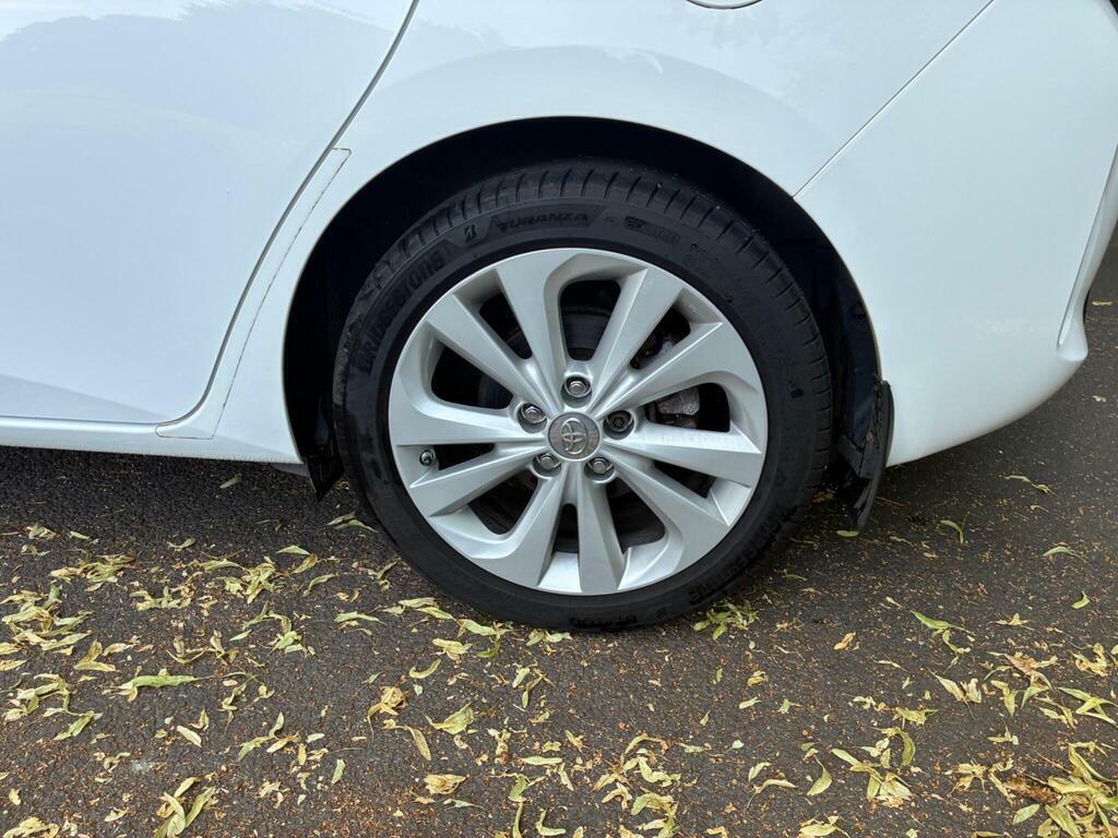 Toyota Auris Hybrid 1.8 Vvt-i Hsd Excel Touring Sports Silver #26