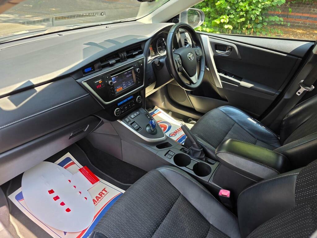 Toyota Auris 1.8 Vvt-h Excel Touring Sports Cvt Euro 5 Ss Grey #17