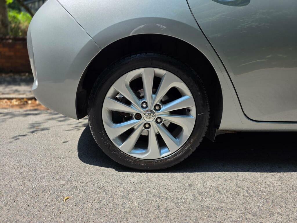 Toyota Auris 1.8 Vvt-h Excel Touring Sports Cvt Euro 5 Ss Grey #26