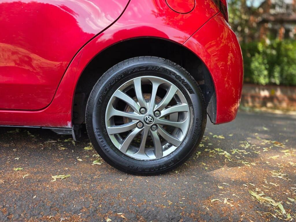 Toyota Yaris 1.33 Dual Vvt-i Sport Euro 5 Euro 5 White #26