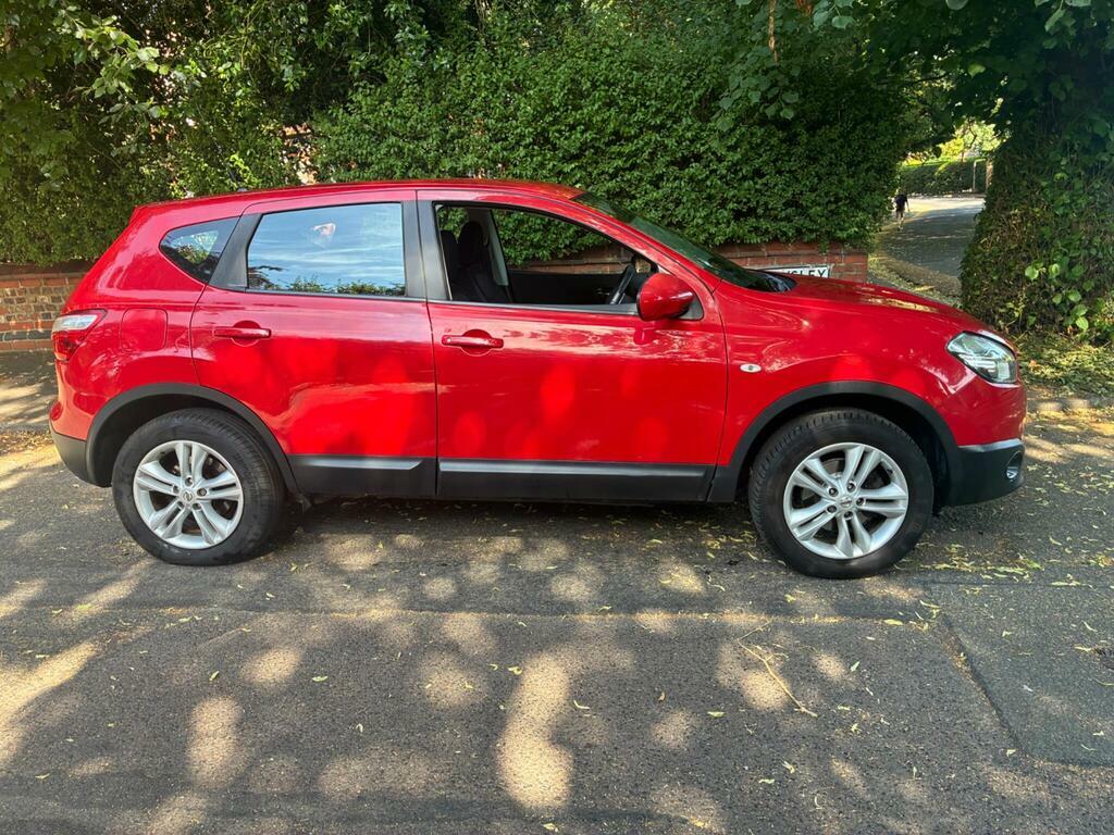 Nissan Qashqai 1.6 Acenta 2Wd Euro 5 S S Red #2