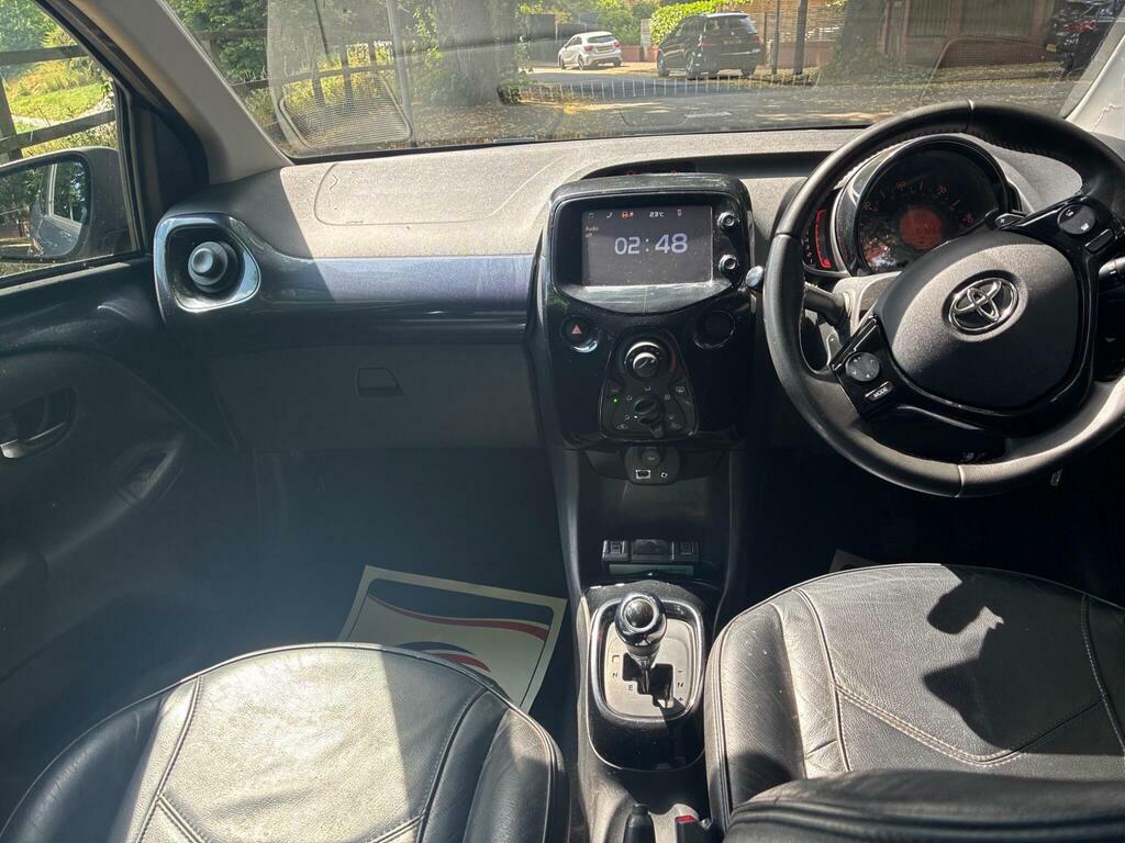 Toyota Aygo 1.0 Vvt-i X-clusiv X-shift Euro 5 Euro 5 Black #17