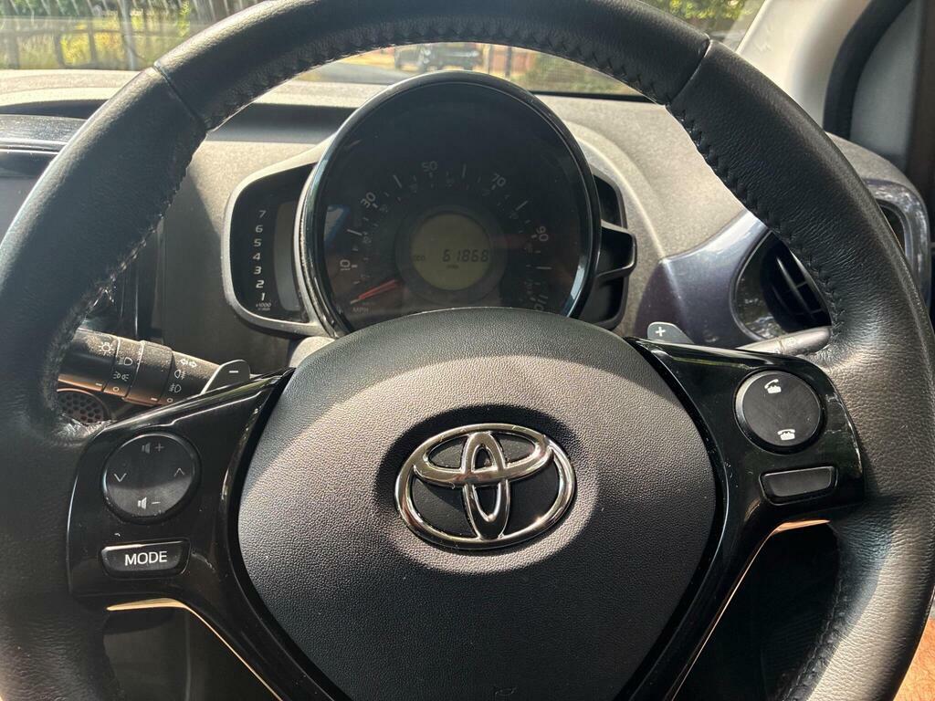 Toyota Aygo 1.0 Vvt-i X-clusiv X-shift Euro 5 Euro 5 Black #10