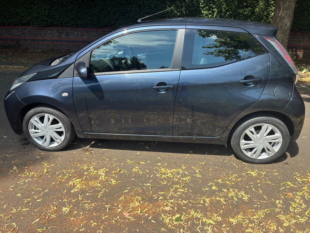 Toyota Aygo 1.0 Vvt-i X-pression X-shift Euro 5 Blue #4