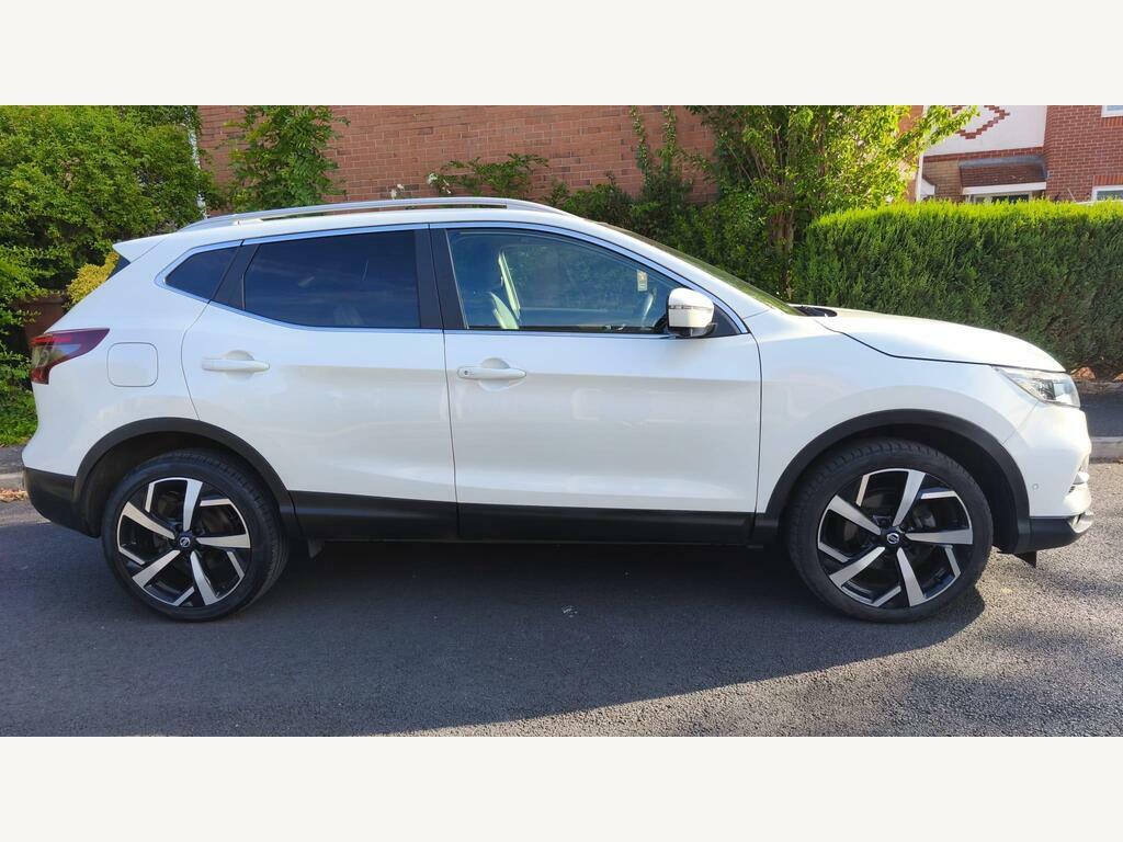 Nissan Qashqai 1.3 Dig-t Tekna Euro 6 S S PE20NLF White #2