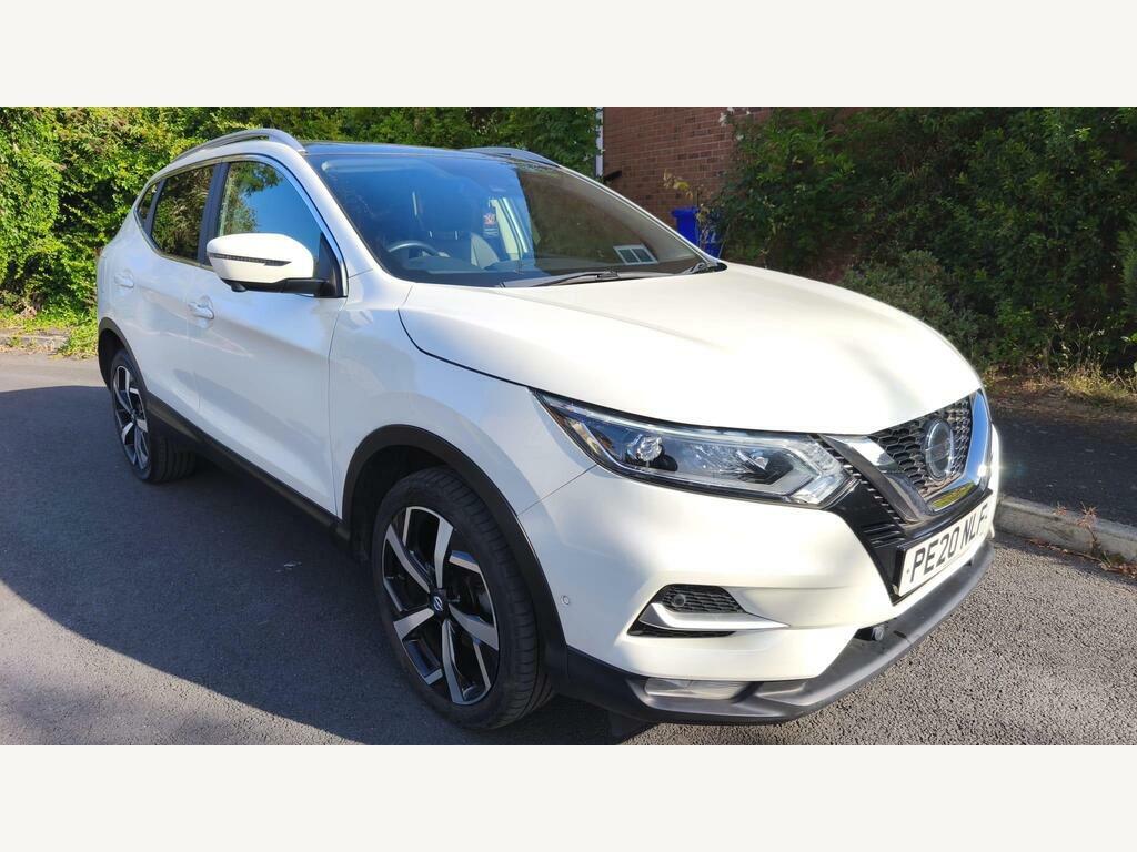 Nissan Qashqai 1.3 Dig-t Tekna Euro 6 S S White