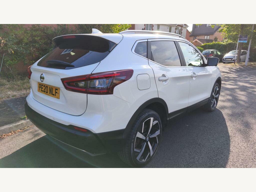 Nissan Qashqai 1.3 Dig-t Tekna Euro 6 S S PE20NLF White #3