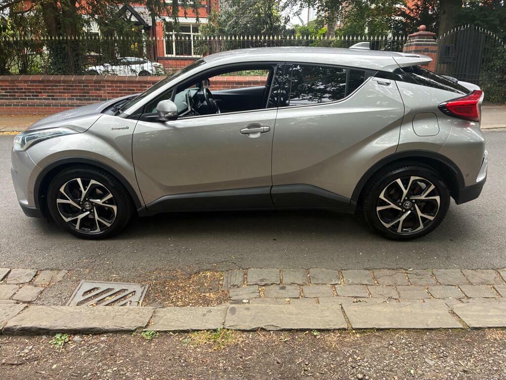 Toyota C-Hr Dynamic Blue #9