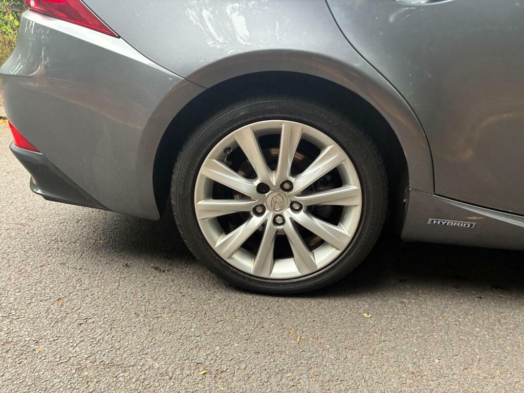 Lexus IS 300H F-sport Cvt Silver #27