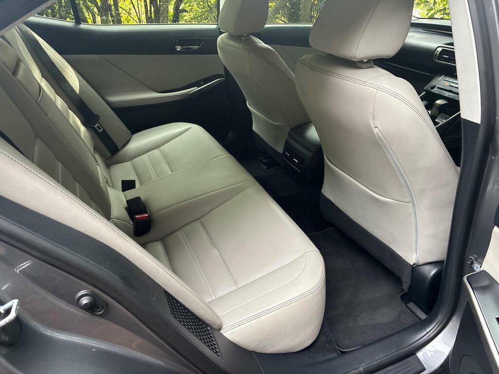 Lexus IS 300H F-sport Cvt Silver #24