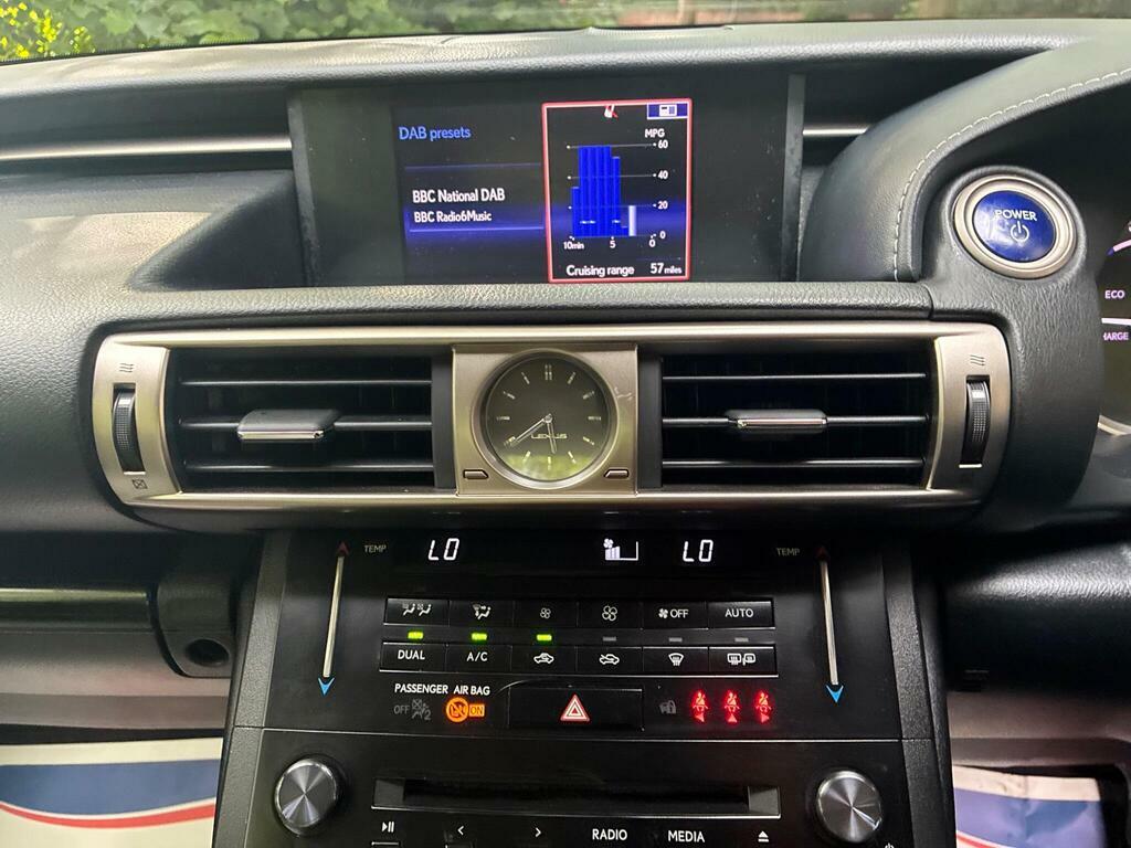 Lexus IS 300H F-sport Cvt Silver #17