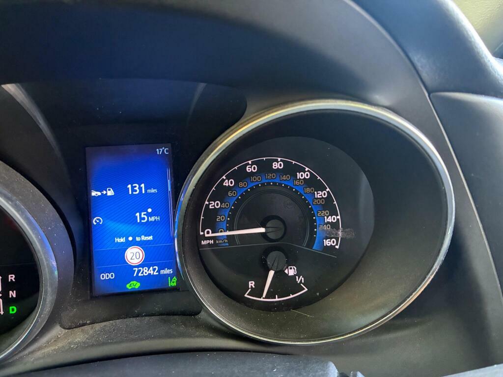 Toyota Auris 2016 1.6 D-4d Design 110 Bhp Red #16