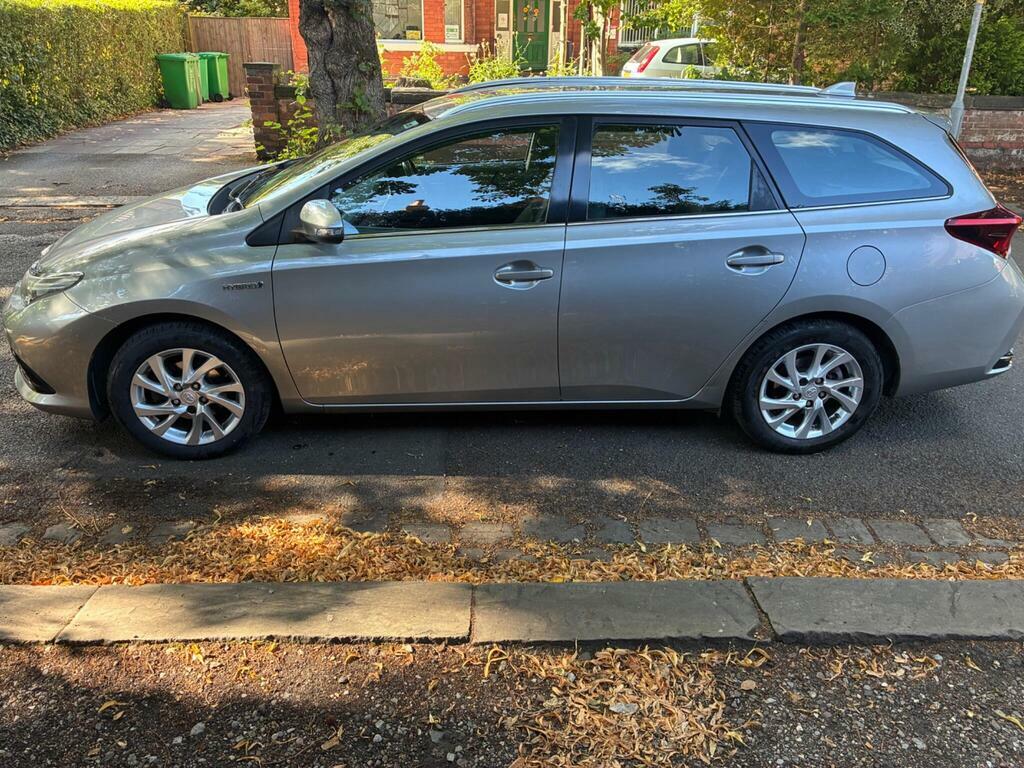 Toyota Auris 1.8 Vvt-h Business Edition Touring Sports Cvt Euro Grey #6