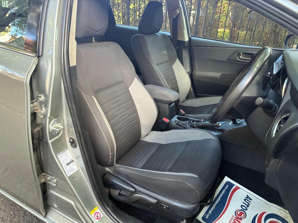 Toyota Auris 1.8 Vvt-h Business Edition Touring Sports Cvt Euro Grey #5