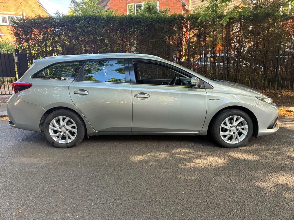 Toyota Auris 1.8 Vvt-h Business Edition Touring Sports Cvt Euro Grey #4