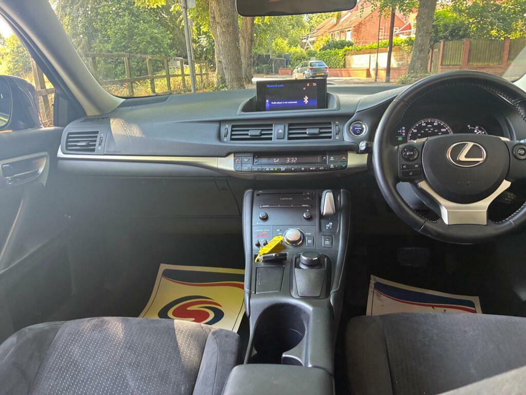 Lexus CT Ct 200H F Sport Cvt White #21