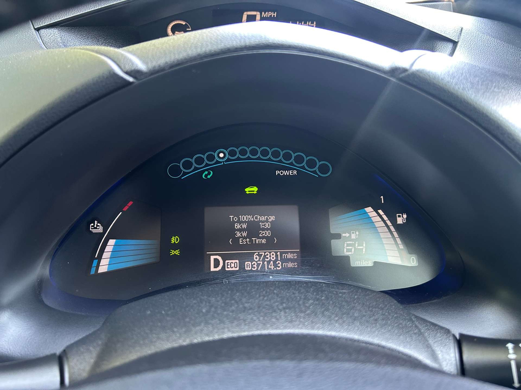 Nissan Leaf Tekna White #23