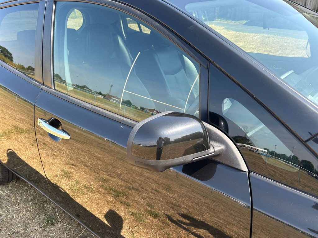 Nissan Leaf Tekna White #8
