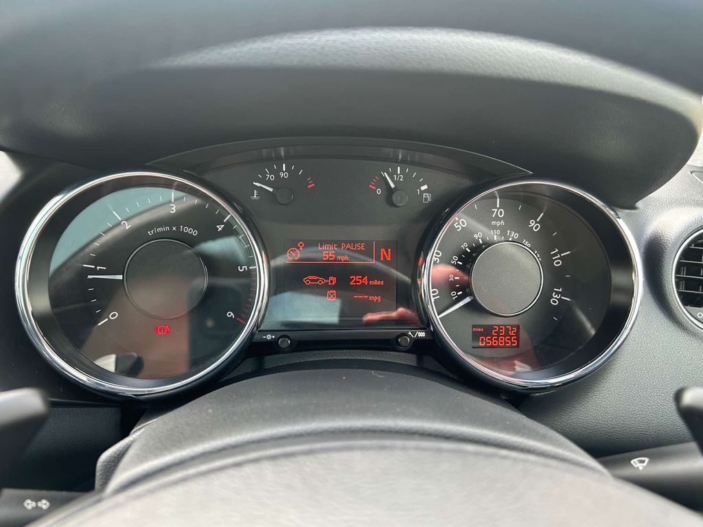 Peugeot 3008 1.6 E Red #27