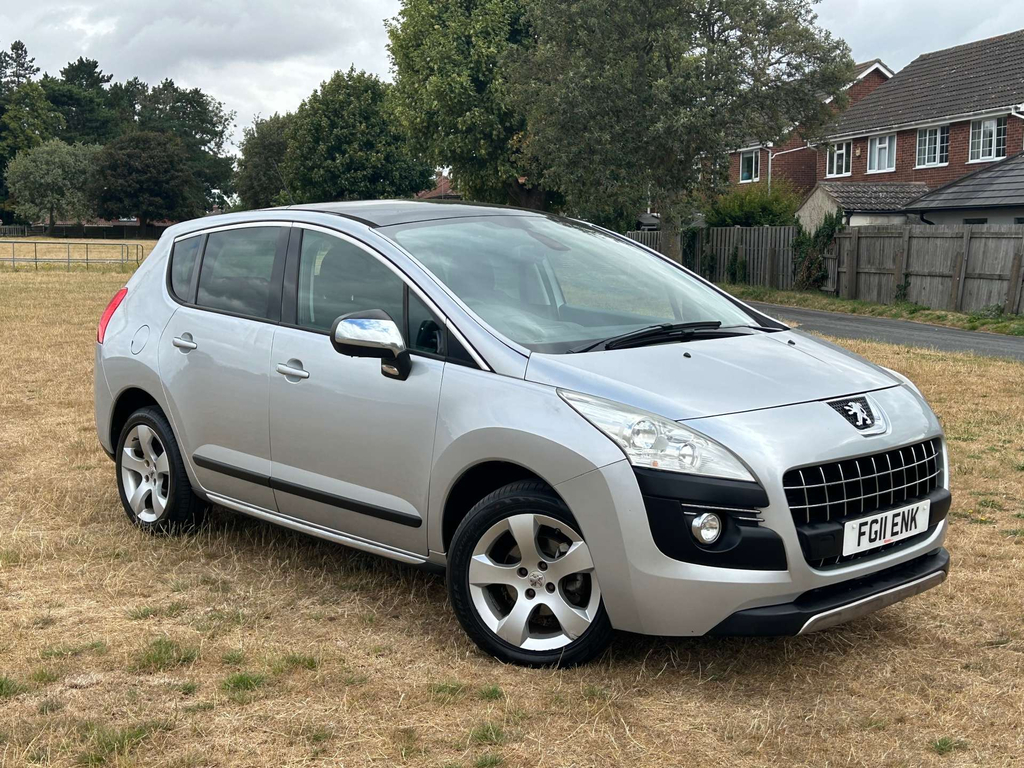 Peugeot 3008 1.6 E Red #3