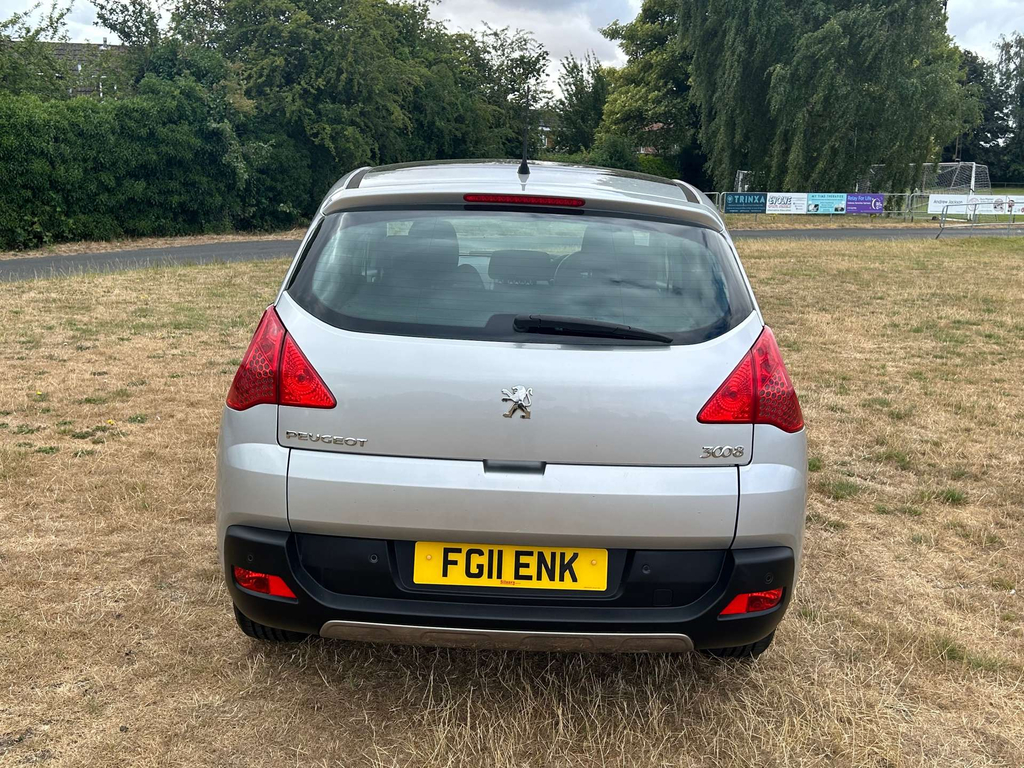 Peugeot 3008 1.6 E Red #6