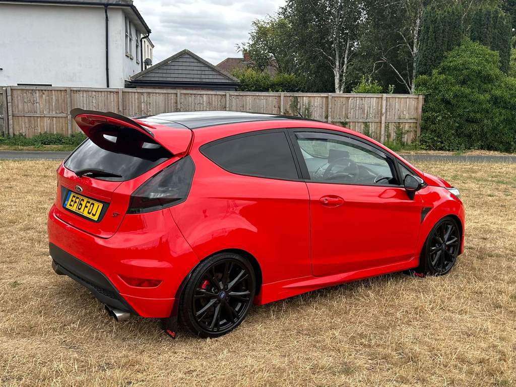 Ford Fiesta Zetec S Red Edition #5