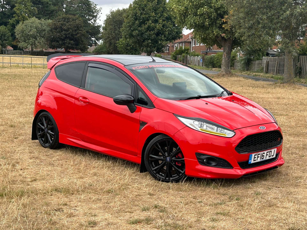 Ford Fiesta Zetec S Red Edition #3