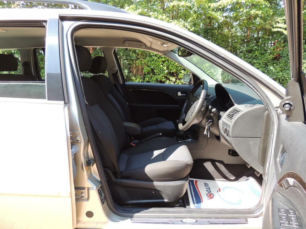 Ford Mondeo  Silver #43