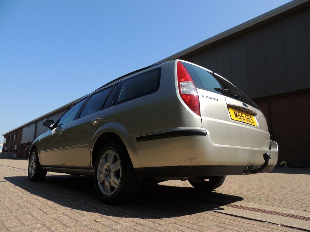 Ford Mondeo  Silver #26