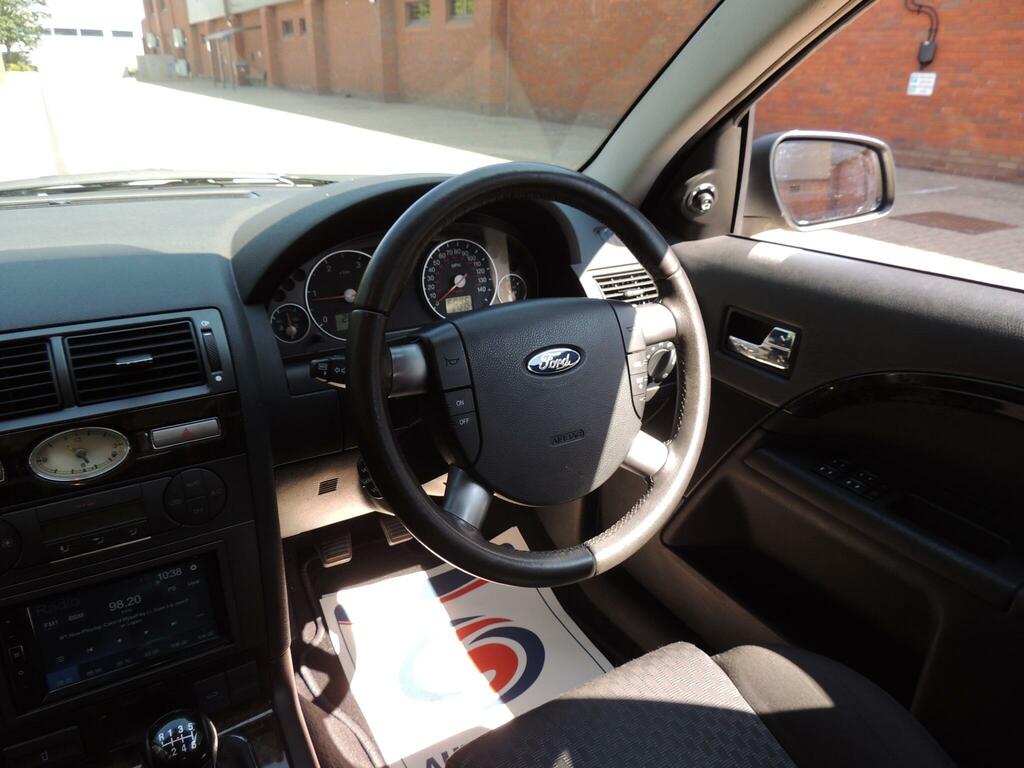 Ford Mondeo  Silver #70
